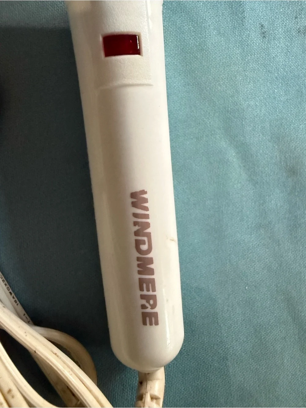 White Travel Curling Iron - Compact Styling Tool